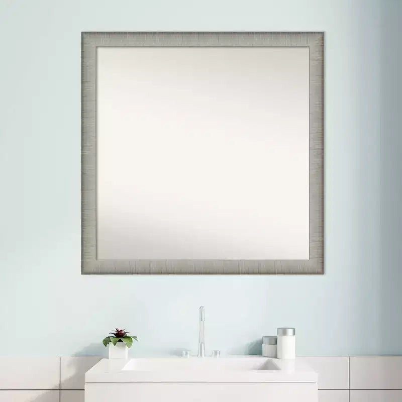 Miroir Mural de Salle de Bain Élégant Étroit Non Biseauté 29" x 29" en Étain Brossé - Carré, Fixation Murale, Quincaillerie Incluse