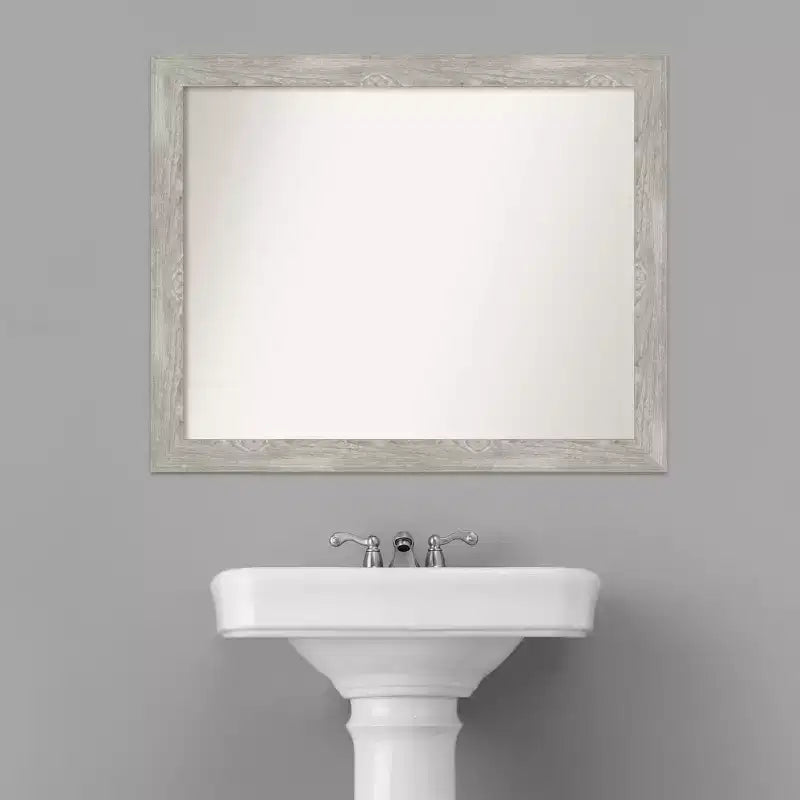 Miroir mural étroit de salle de bain non biseauté Dove 32 po x 26 po Gris délavé - Matériel de montage inclus