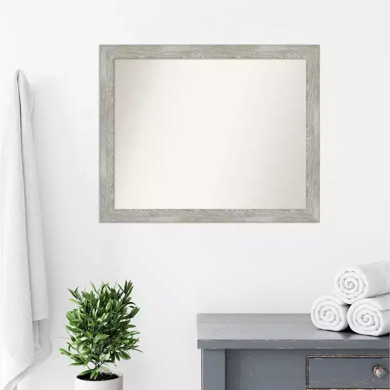 Miroir mural étroit de salle de bain non biseauté Dove 32 po x 26 po Gris délavé - Matériel de montage inclus